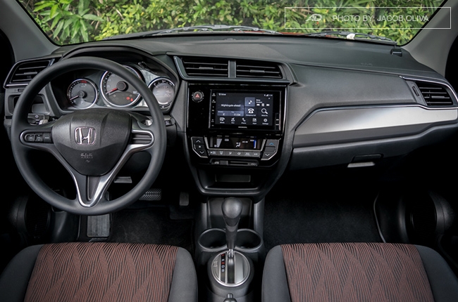 2018 Honda Mobilio RS Interior Steering Wheel and Dashboard