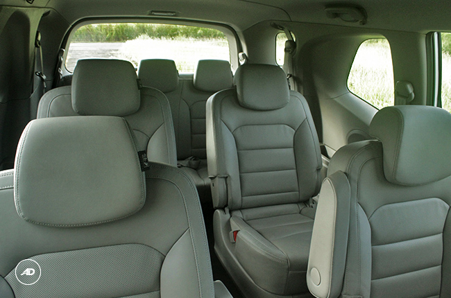2018 SsangYong Rodius interior
