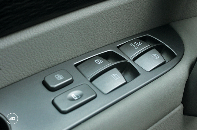 2018 Ssangyong Rodius interior