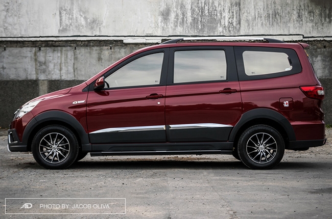 2019 BAIC M50S Side Profile