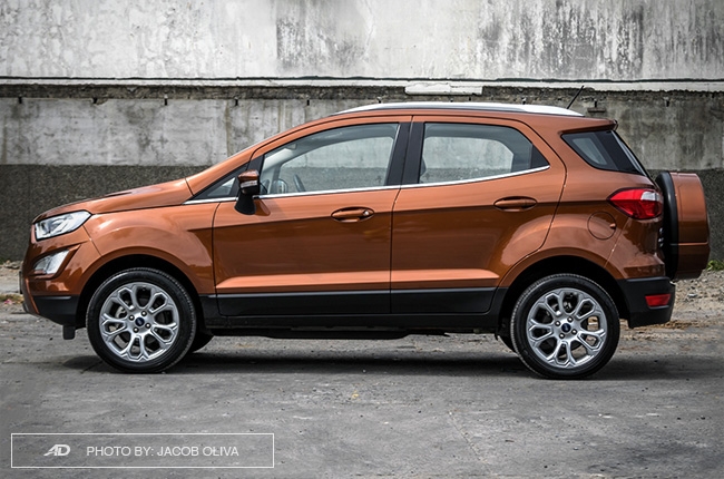 2019 Ford EcoSport Titanium side