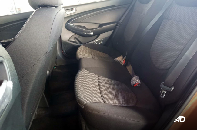 2019 Hyundai Reina interior