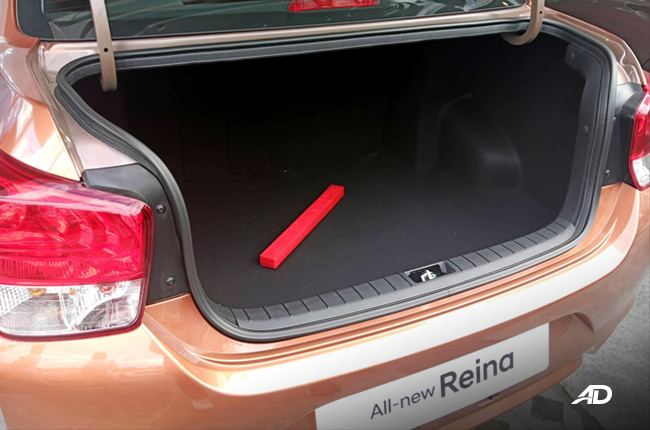 2019 Hyundai Reina trunk