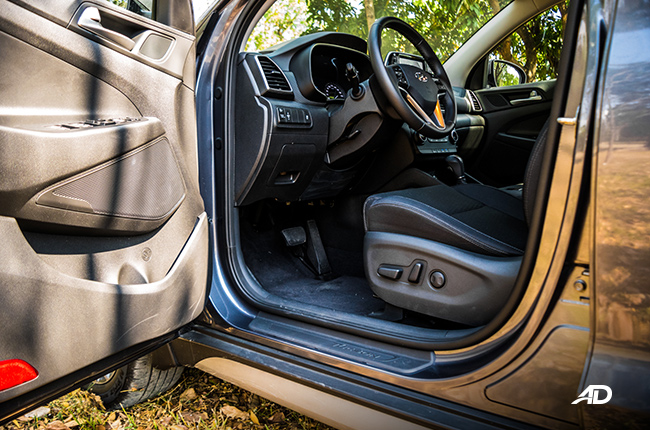 2019 Hyundai Tucson front cabin