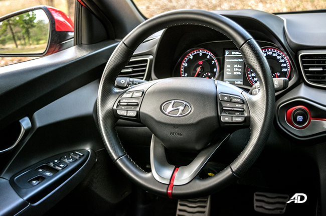 2019 Hyundai veloster interior