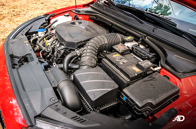 2019 Hyundai Veloster Turbo engine