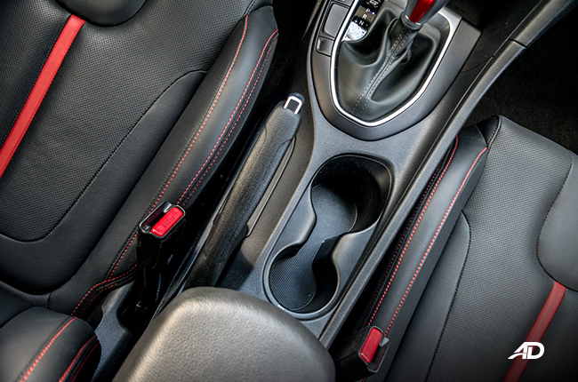 2019 Hyundai Veloster Turbo interior