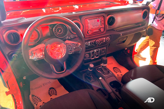 2019 Jeep Wrangler Unlimited JL interior