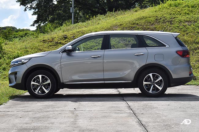 2019 Kia Sorento side profile left philippines