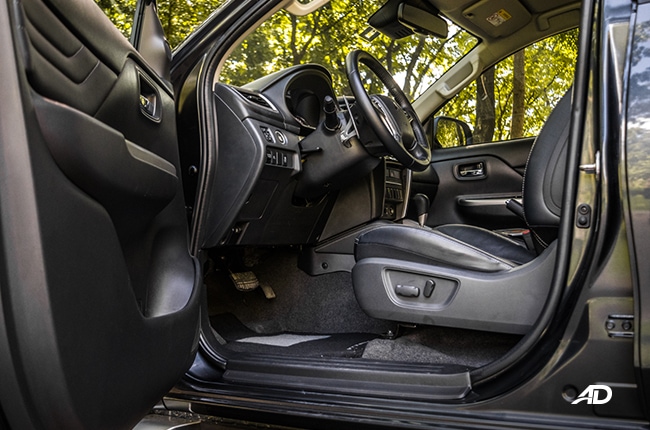 2019 Mitsubishi Strada interior philippines