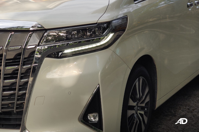 2019 Toyota Alphard Front clip