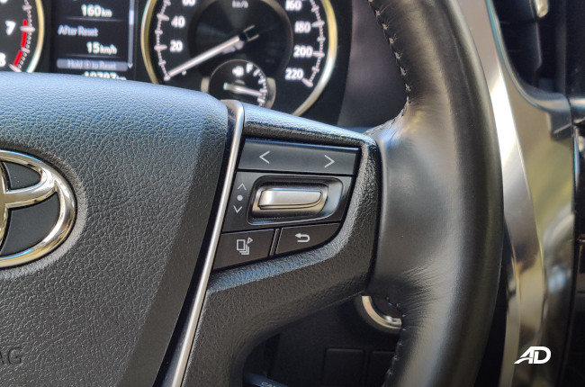 2019 Toyota Alphard Gauge Controls