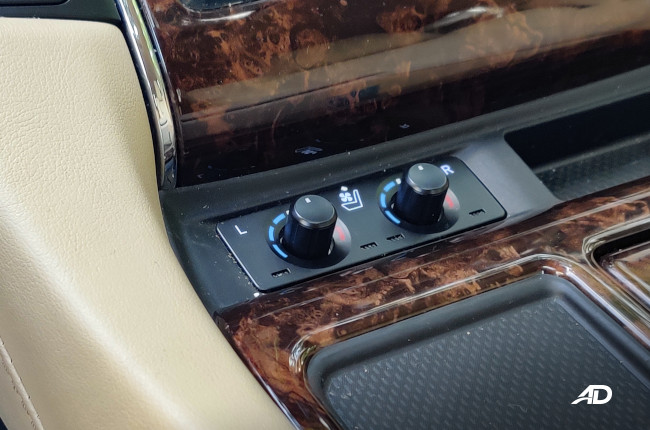 2019 Toyota Alphard Heated and Cooled Seats