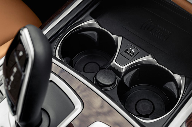 2020 BMW 7 Series wireless charger