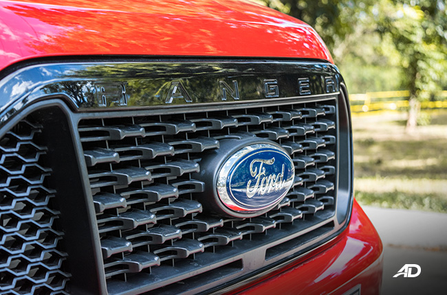 2020 Ford Ranger FX4 4x2 Midsize Pickup Truck Ebony Black Grille