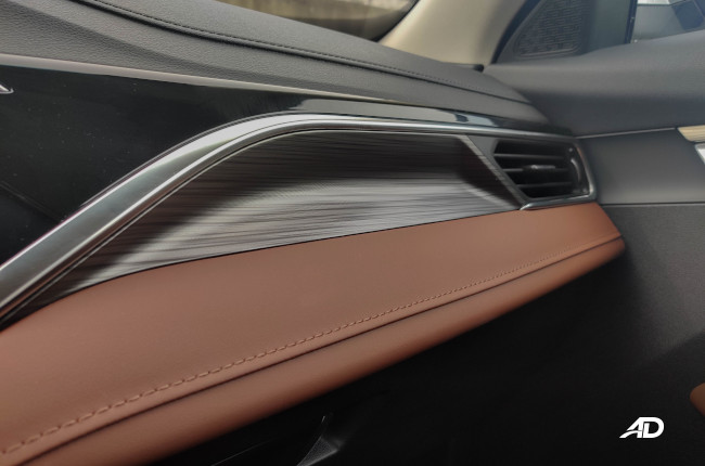 2020 Geely Azkarra Dashboard Trim