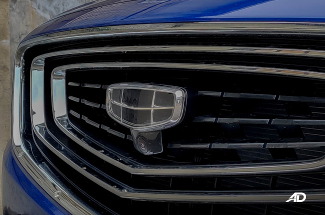 2020 Geely Azkarra Front Grille and emblem