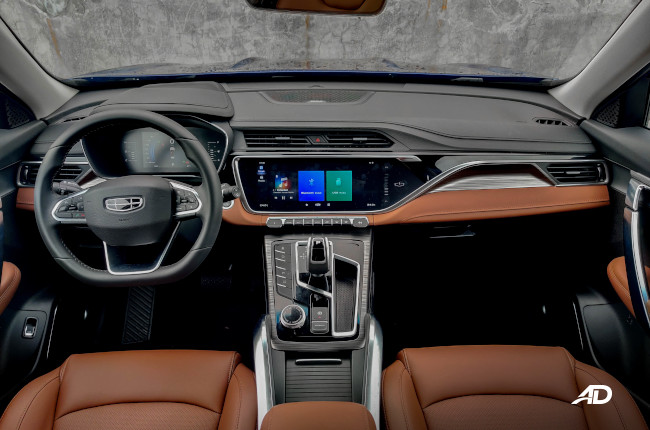 2020 Geely Azkarra interior Dashboard