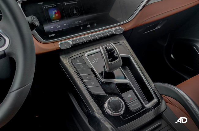 2020 Geely Azkarra Interior Front Seats 