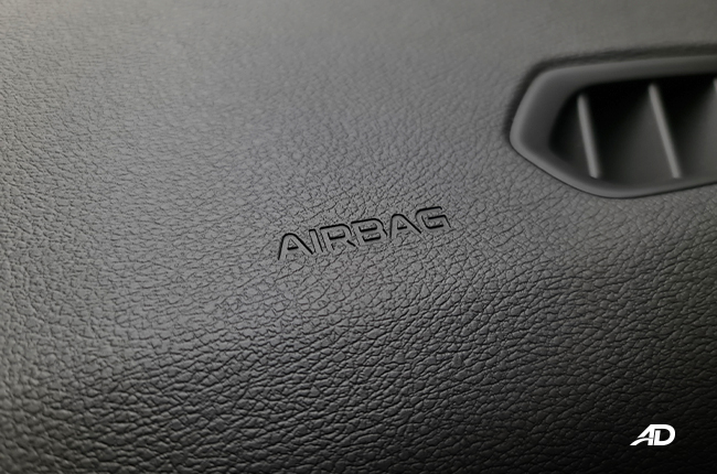 2020 Geely Azkarra interior passenger airbag Philippines