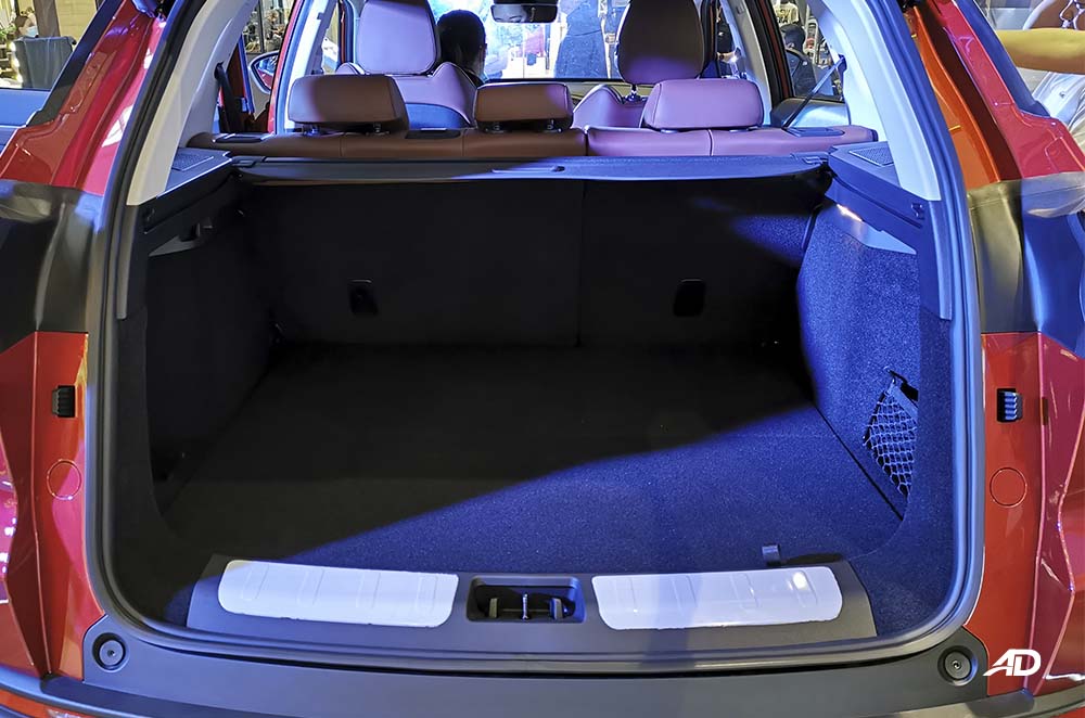 2020 geely azkarra rear luggage compartment and space