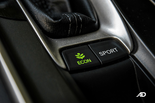 2020 Honda Accord EL Turbo Interior Econ and Sport Mode