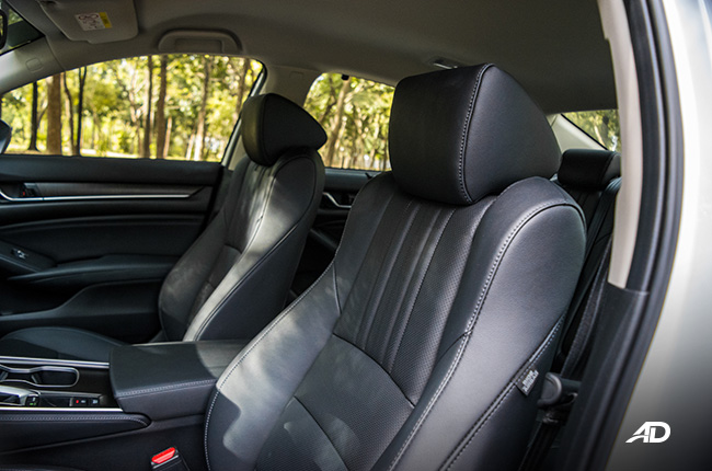 2020 Honda Accord EL Turbo Interior Front Seats