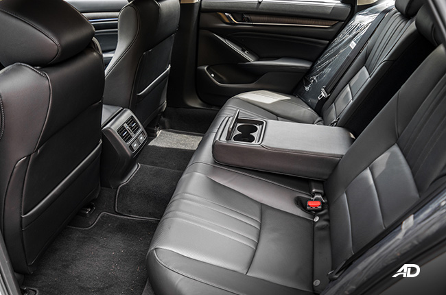 2020 Honda Accord interior