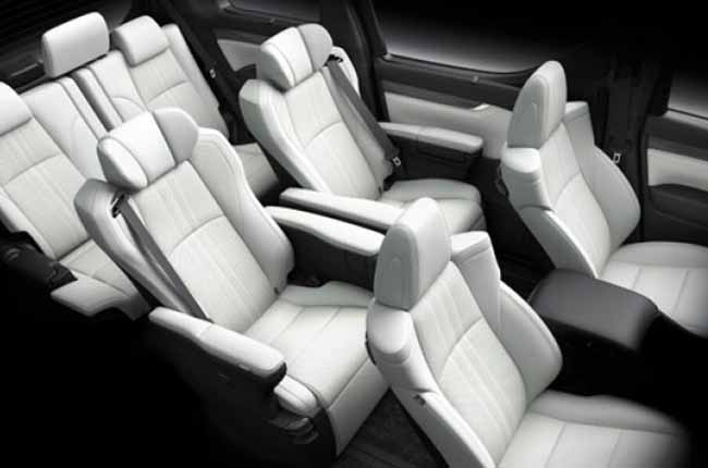 2020 Lexus LM 7 seats