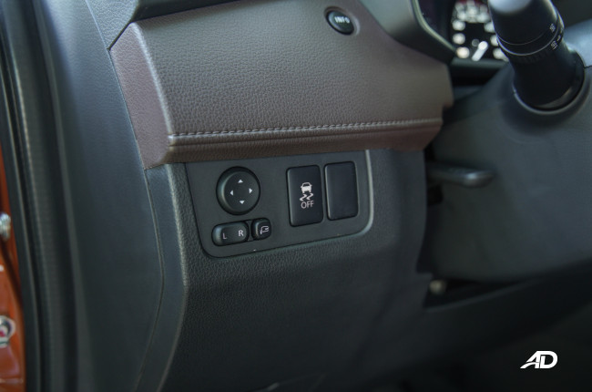 2020 Mitsubishi Xpander Cross Philippines Mirror adjust and traction control