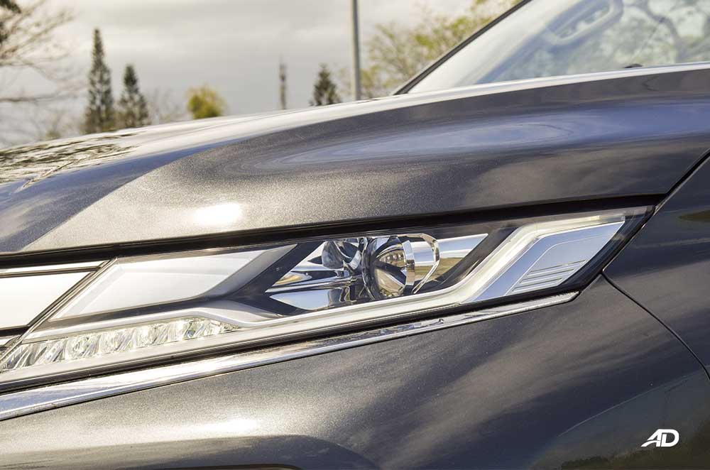 2020 Montero Sport road test main headlight