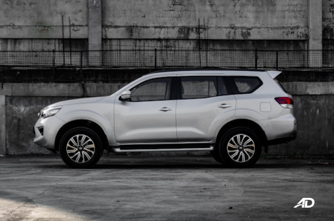 2020 Nissan Terra 4x2 VL Exterior Side