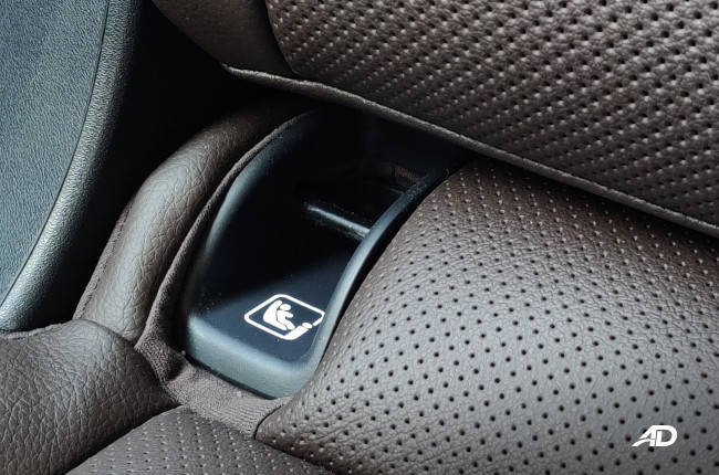 2020 Nissan Terra 4x2 VL Interior ISOFIX