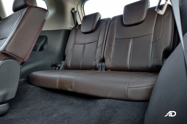 2020 Nissan Terra 4x2 VL Interior legroom third row