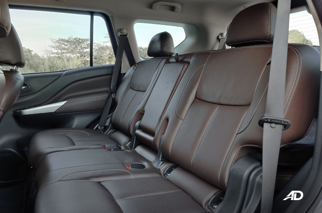 2020 Nissan Terra 4x2 VL Interior Middle Row Seats