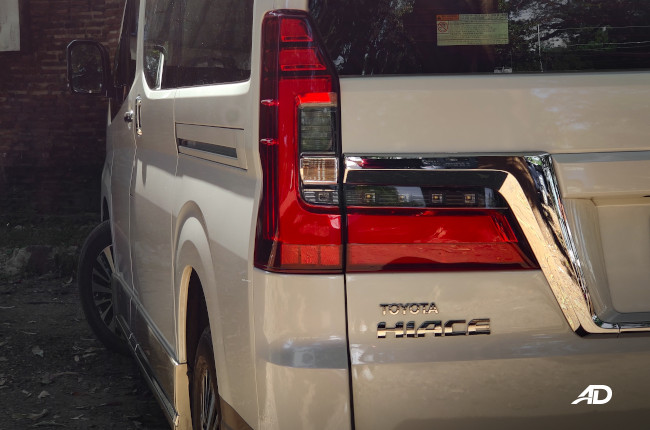 2020 Toyota Hiace Super Grandia Elite Exterior Rear Taillight 