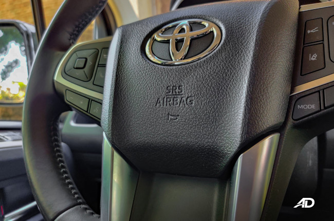 2020 Toyota Hiace Super Grandia Interior Driver's Airbag