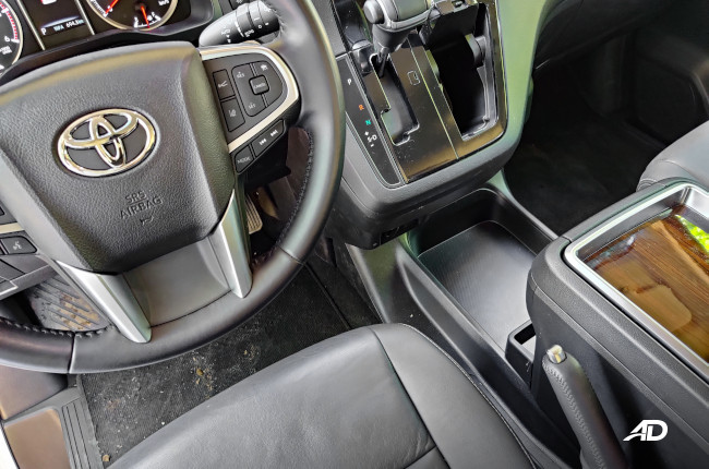 2020 Toyota Hiace Super Grandia Interior Front Storage Compartment