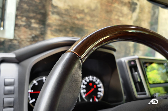 2020 Toyota Hiace Super Grandia Interior Steering Wheel Wood Insert