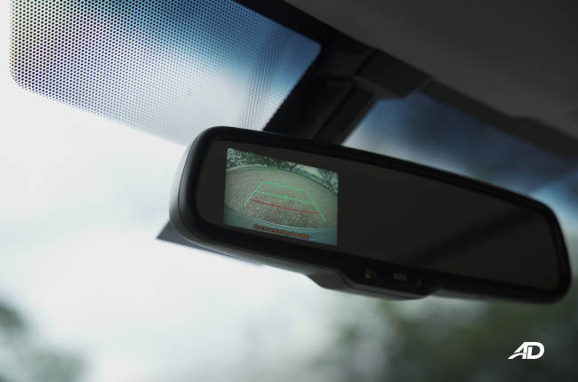 20202 Toyota Hiace GL Grandia Tourer backup camera