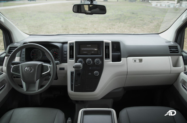 20202 Toyota Hiace GL Grandia Tourer dashboard