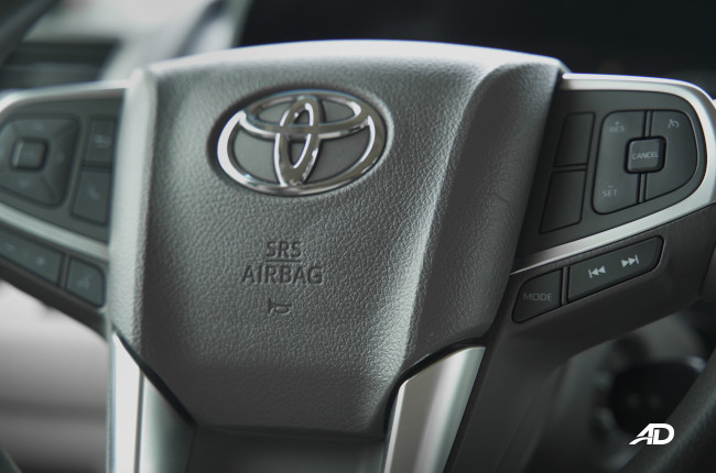 20202 Toyota Hiace GL Grandia Tourer driver's airbag