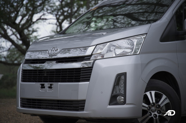 20202 Toyota Hiace GL Grandia Tourer front clip