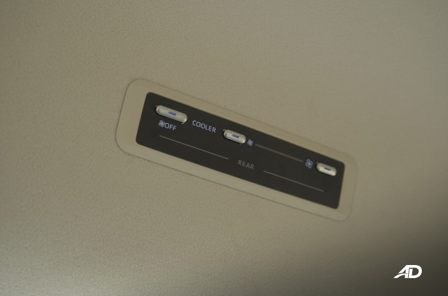 20202 Toyota Hiace GL Grandia Tourer Rear Climate Control