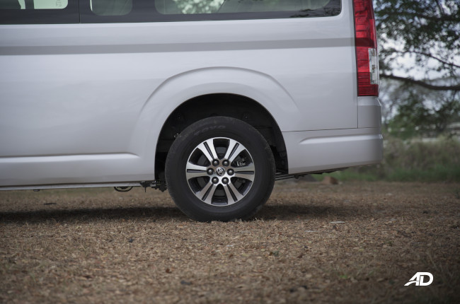 20202 Toyota Hiace GL Grandia Tourer Rear Wheel