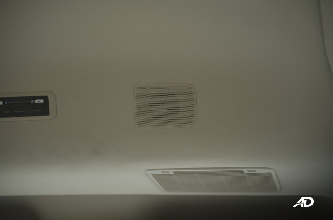 20202 Toyota Hiace GL Grandia Tourer speakers