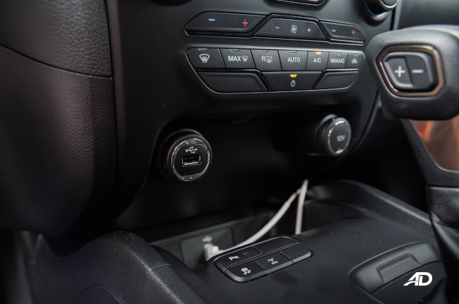 2021 Ford Ranger Wildtrak 4x2 Philippines USB and 12V port