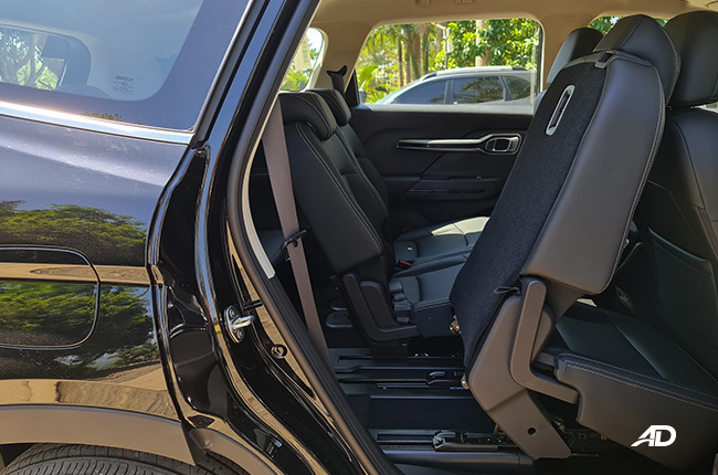 2021 Geely Okavango interior access to third-row Philippines