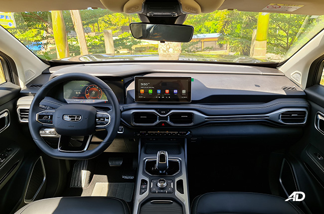 2021 Geely Okavango interior dashboard Philippines