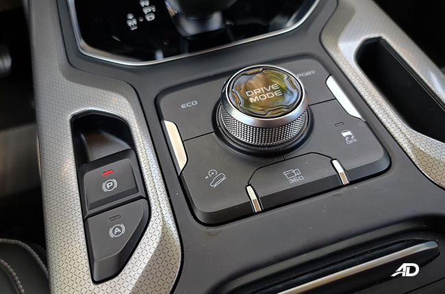 2021 Geely Okavango interior drive mode selector Philippines
